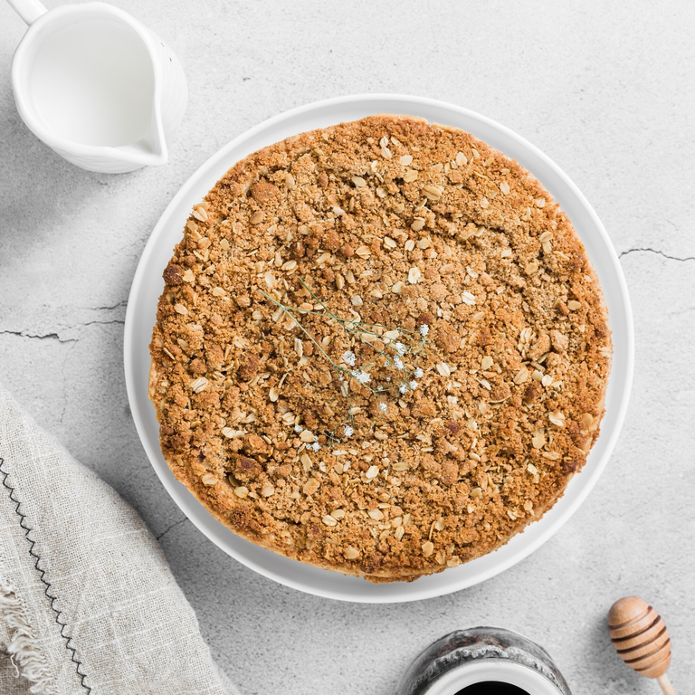 Cake with oats